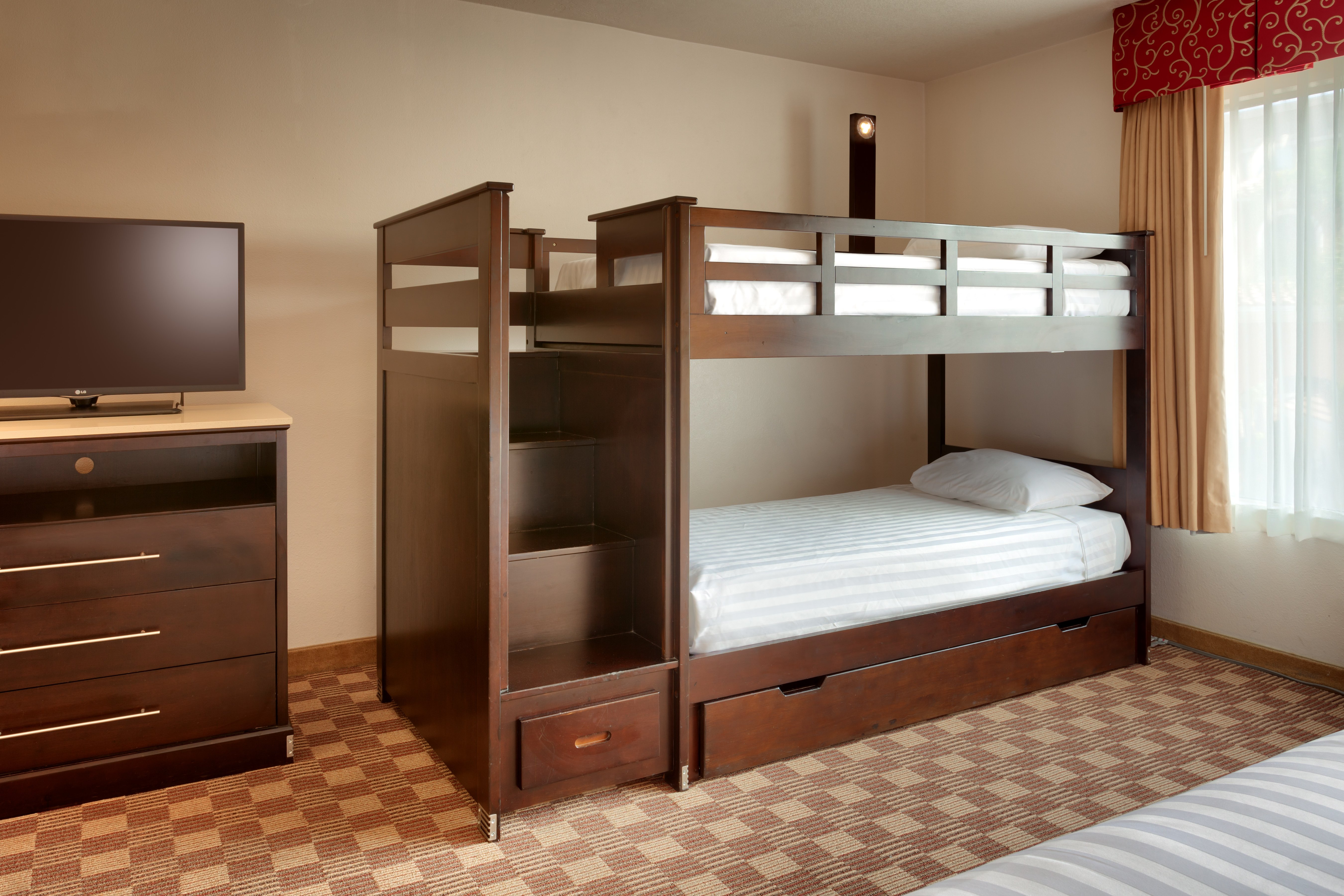 Cortona Inn And Suites 43/78