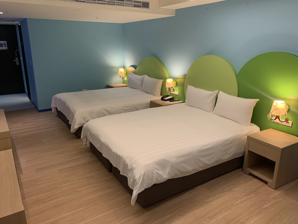 Grand Bay Resort 9/70