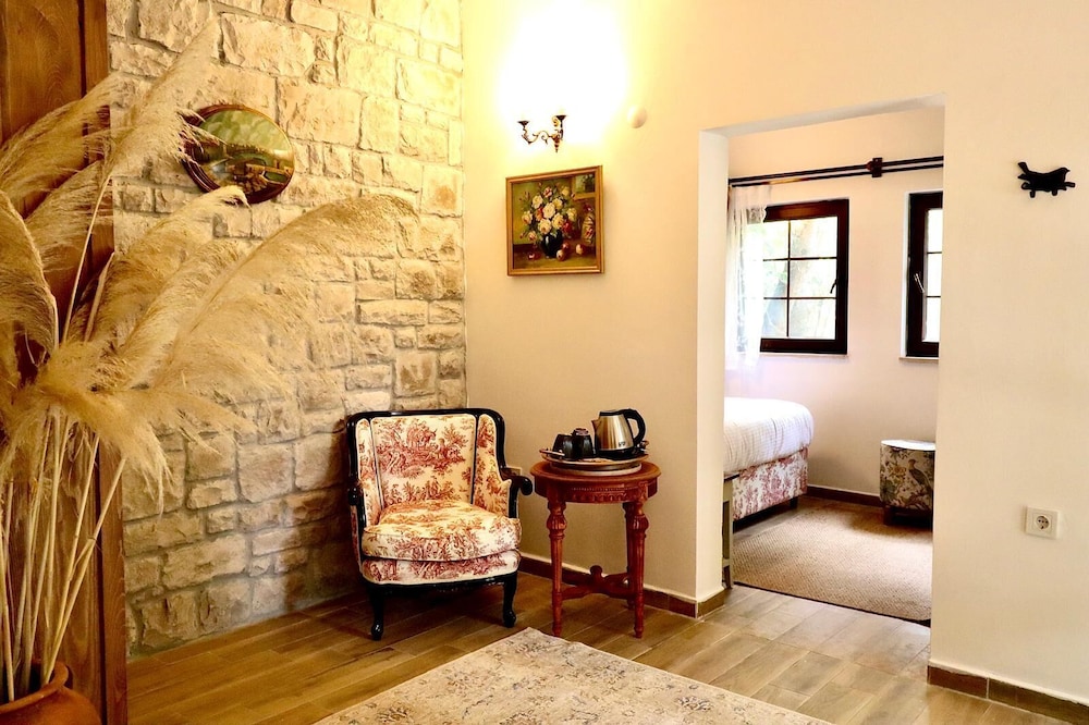 Kemerbag 29 Guest House 30/50