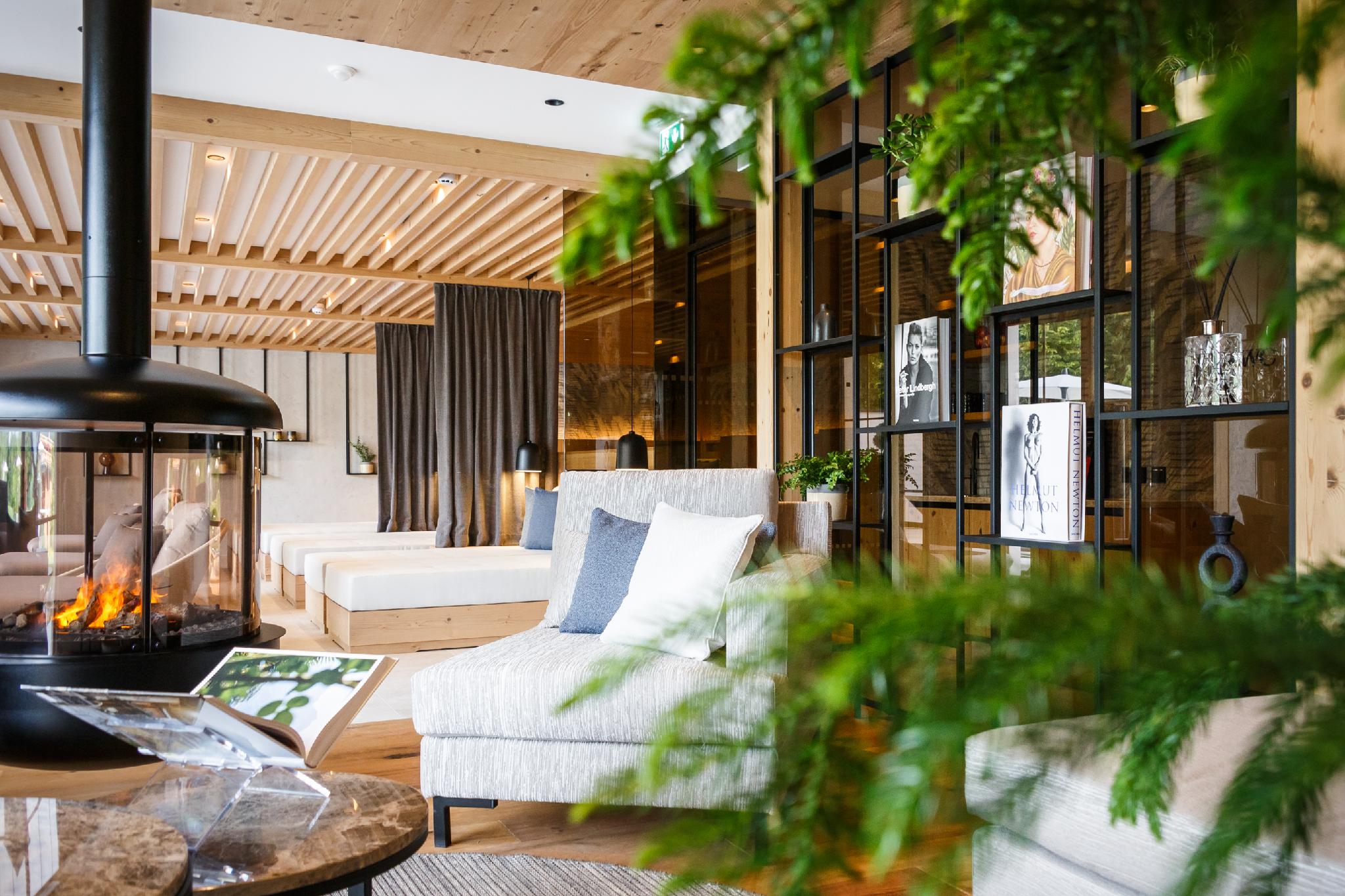 NOVA Moments Boutique Hotel 6/24
