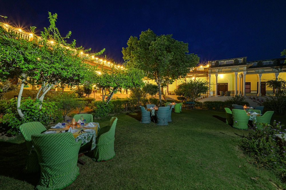 The Piramal Haveli (20th Century; Shekhavati, Rajasthan) 29/39