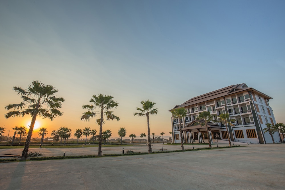 Sann View Hotel 6/26