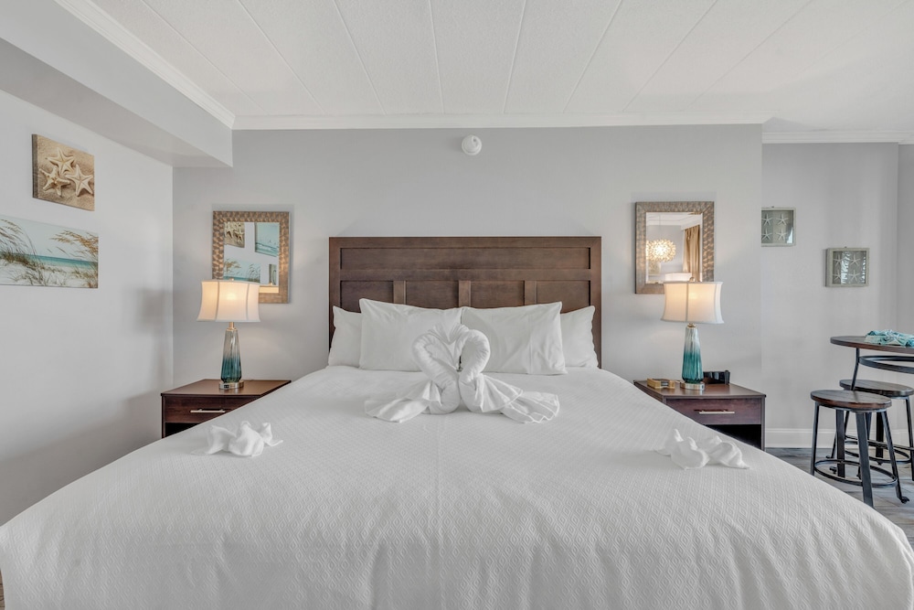 The Caravelle Resort 20/77