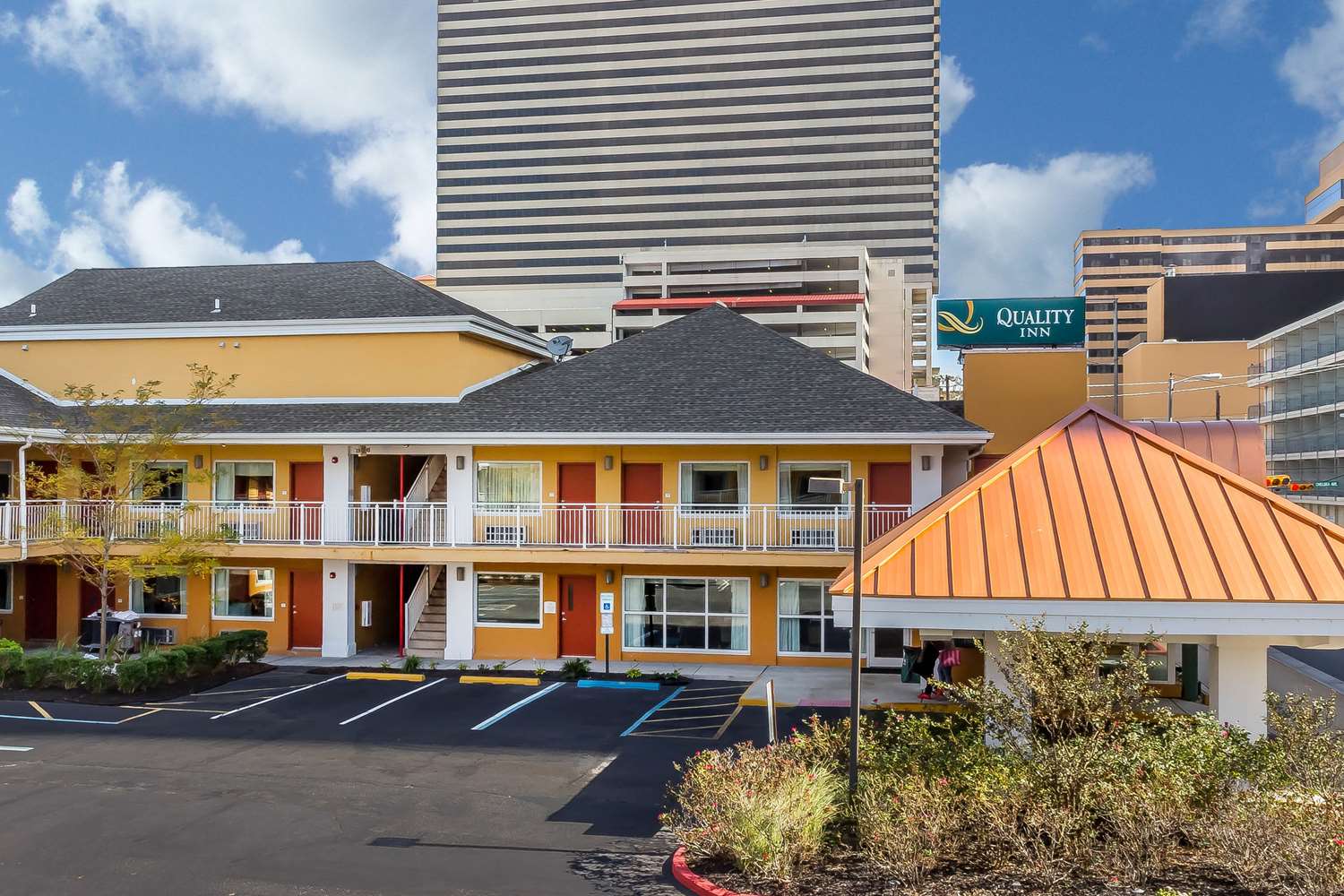Quality Inn Flamingo 4/40