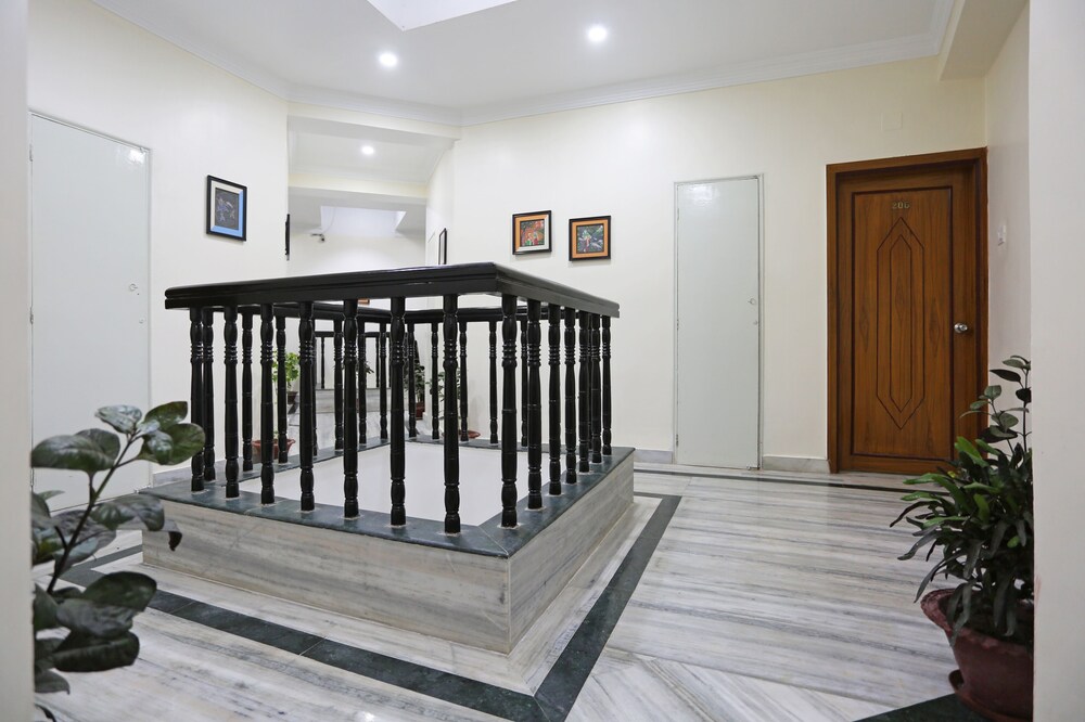 Hotel Niladri 18/25