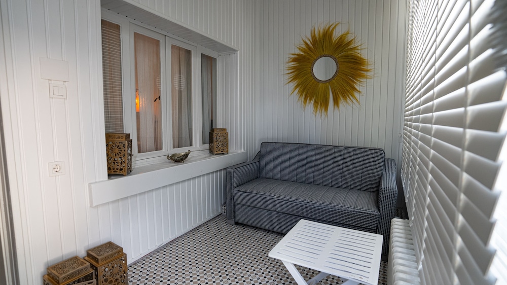 Ece Suites Apart 28/50