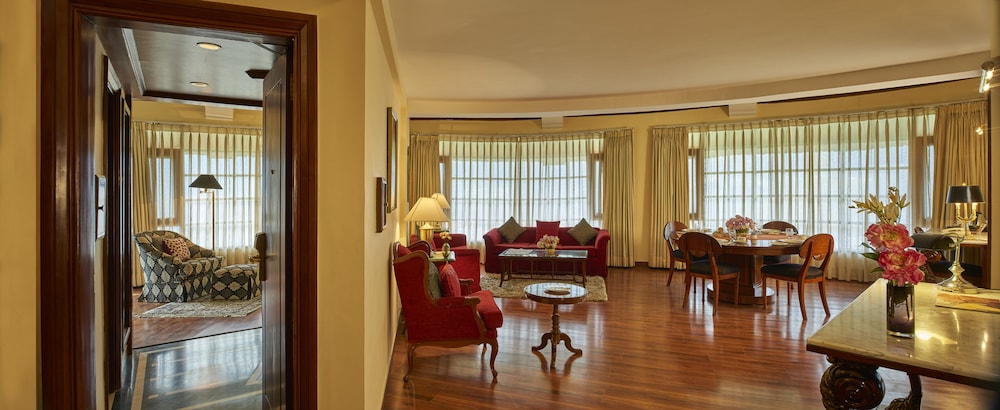 Club Mahindra White Meadows 30/50