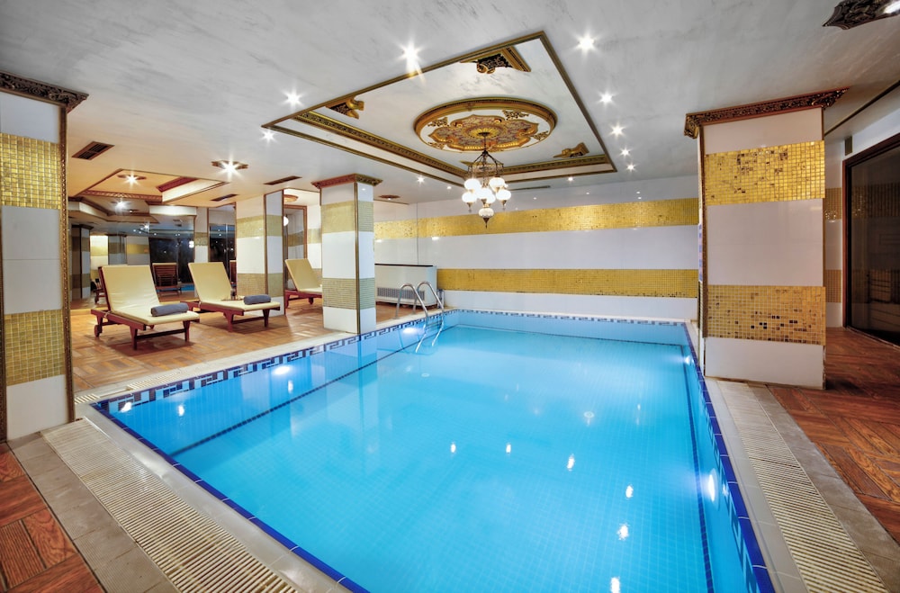 Great Fortune Hotel & SPA 48/70