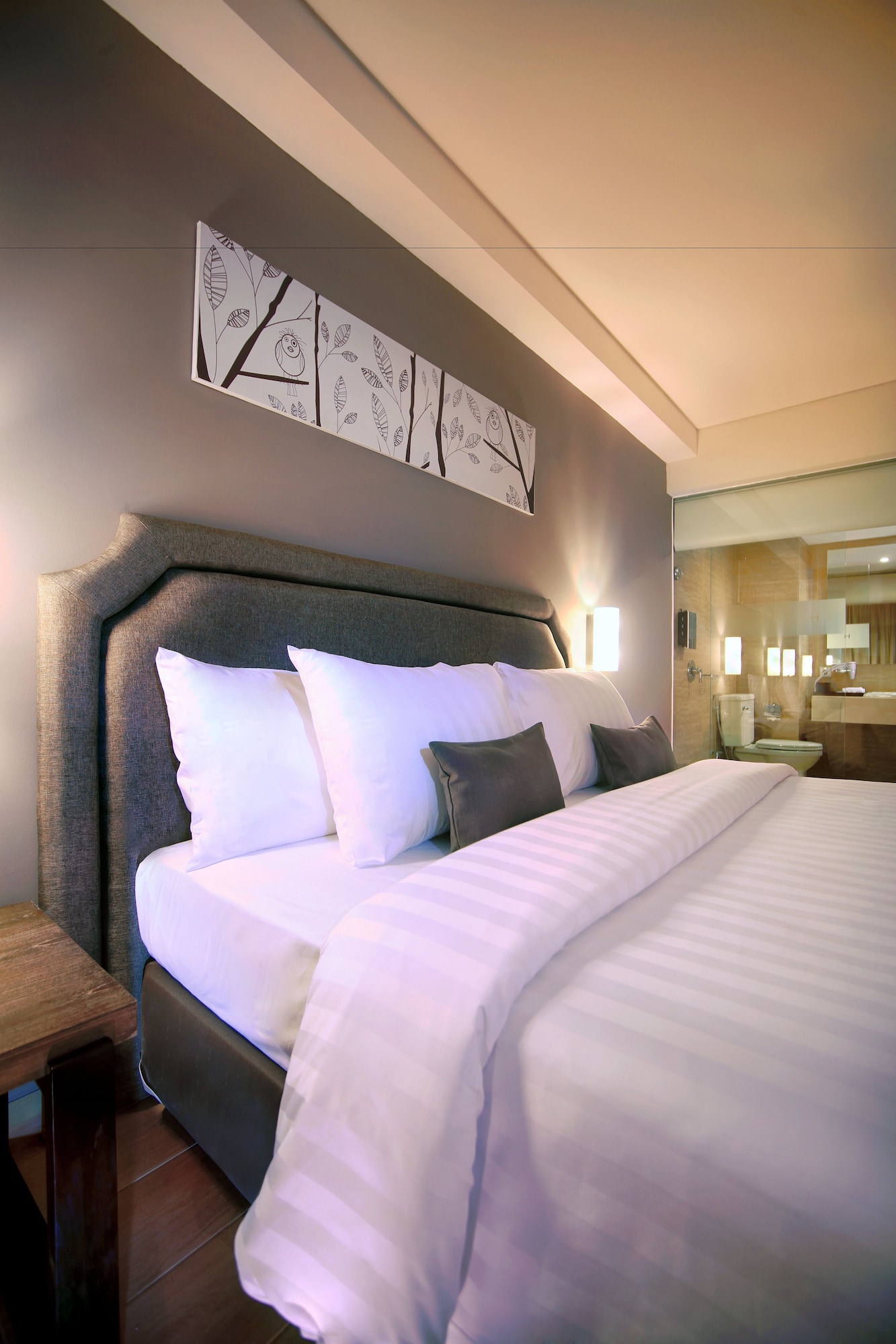 SUPERIOR ROOM
