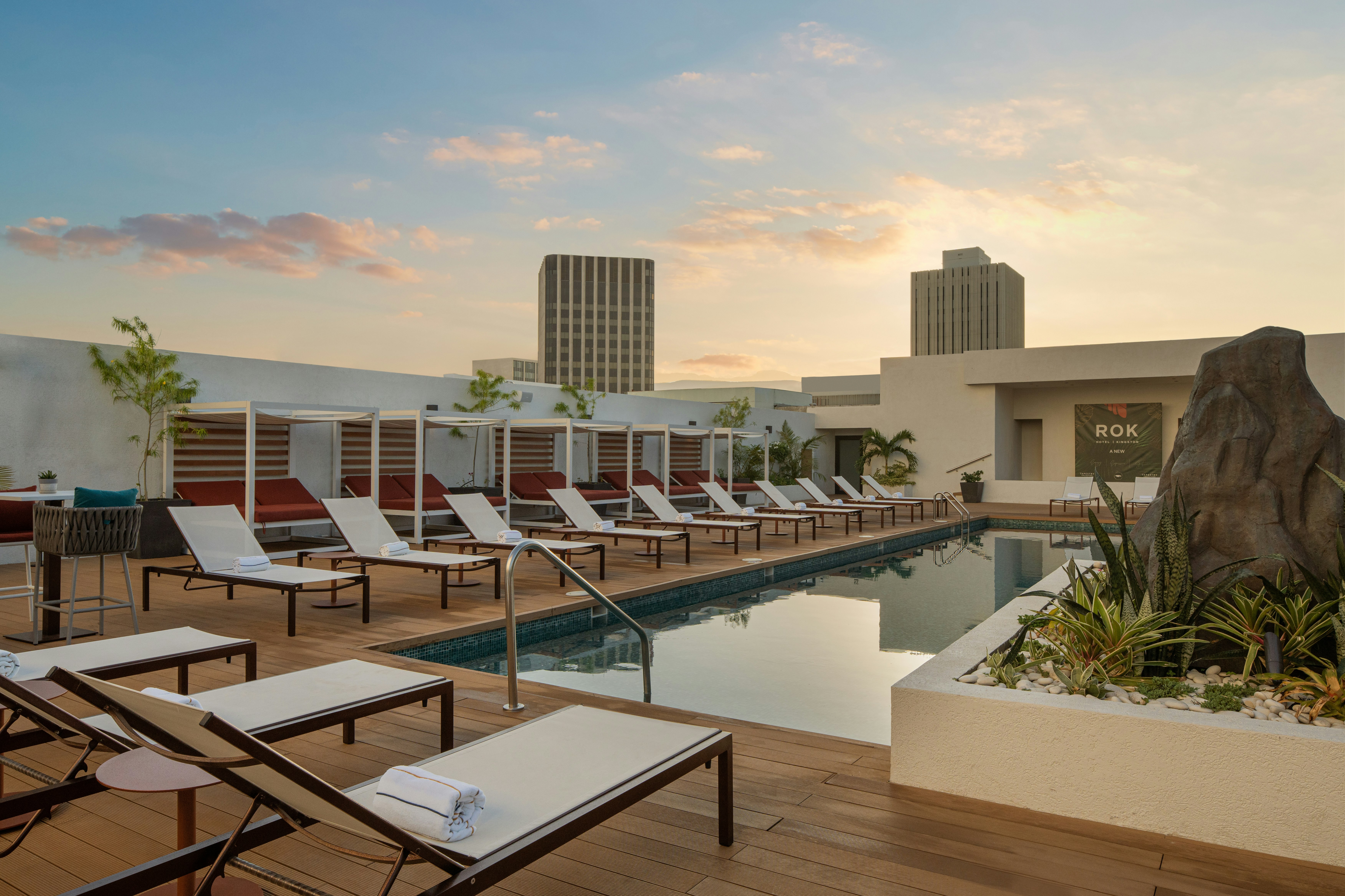 ROK Hotel Kingston, Tapestry Collection by Hilton 50/50