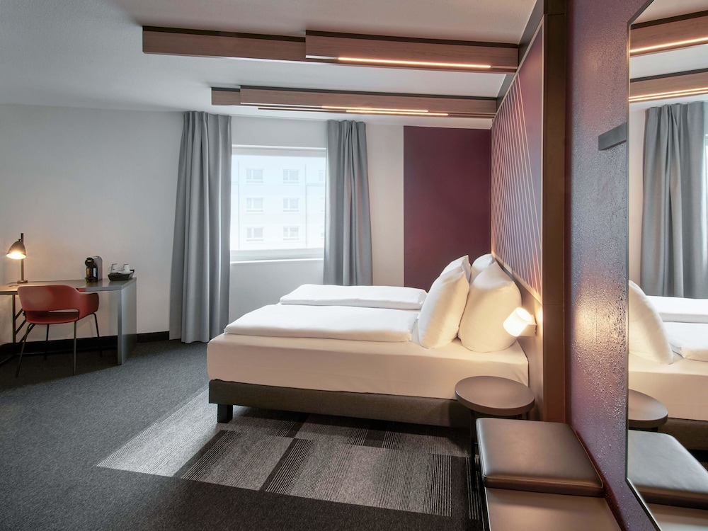 PREMIUM, KING BED