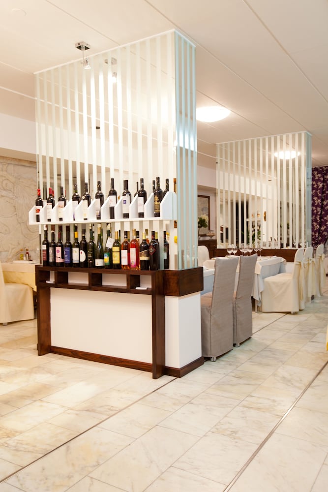 Boban Luxury Suites 12/80