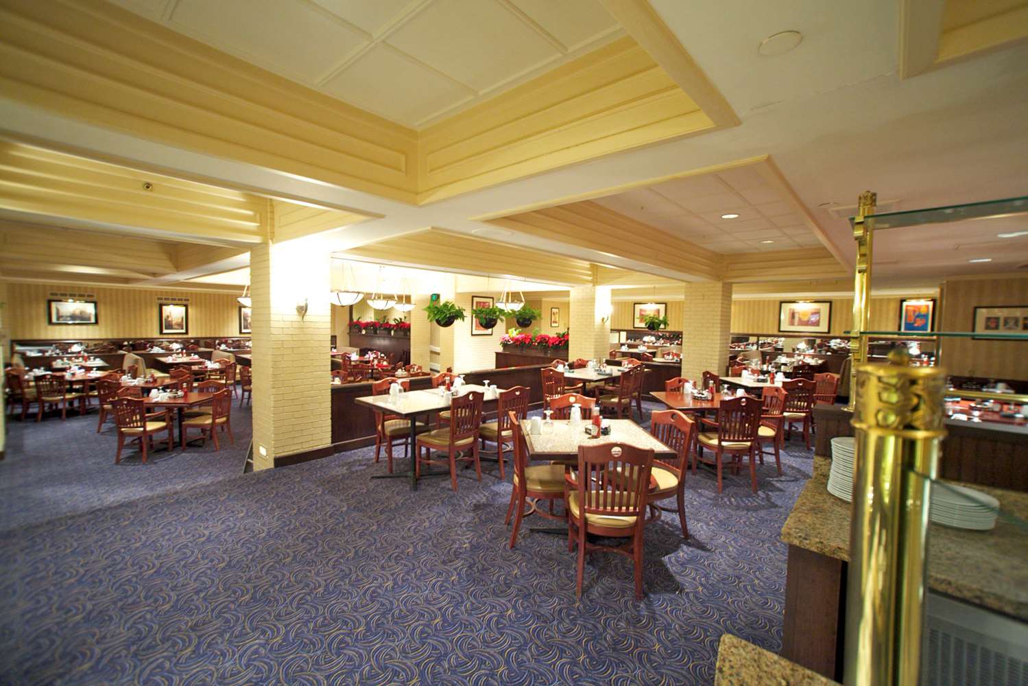 restaurant cafeteria