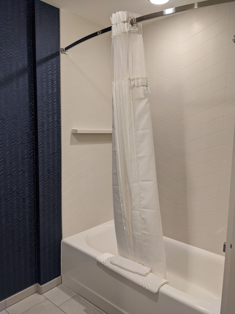Fairfield Inn & Suites by Marriott Lincoln Crete 19/50
