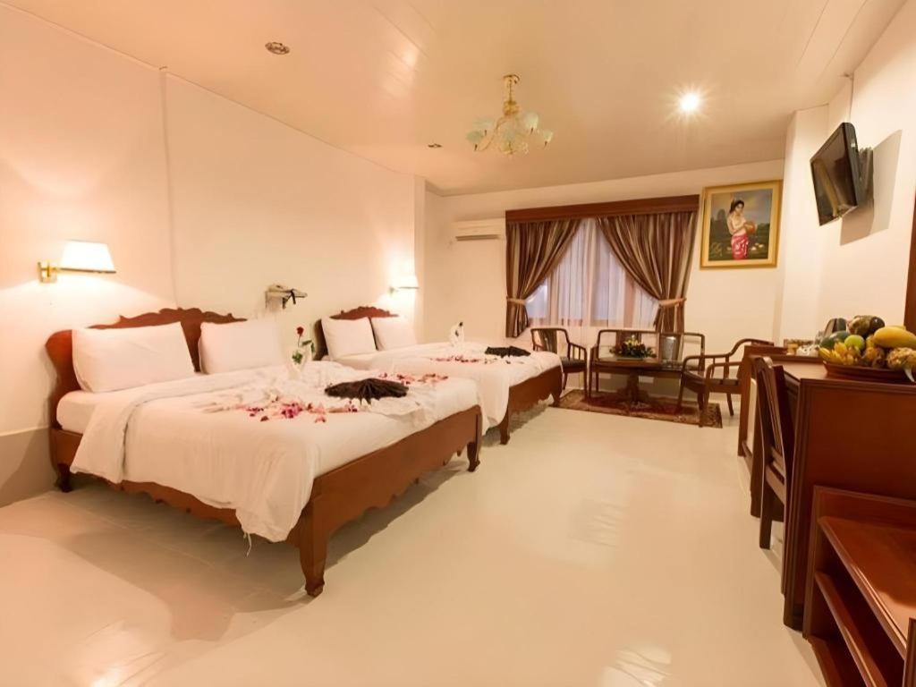 Asia Hotel 17/45