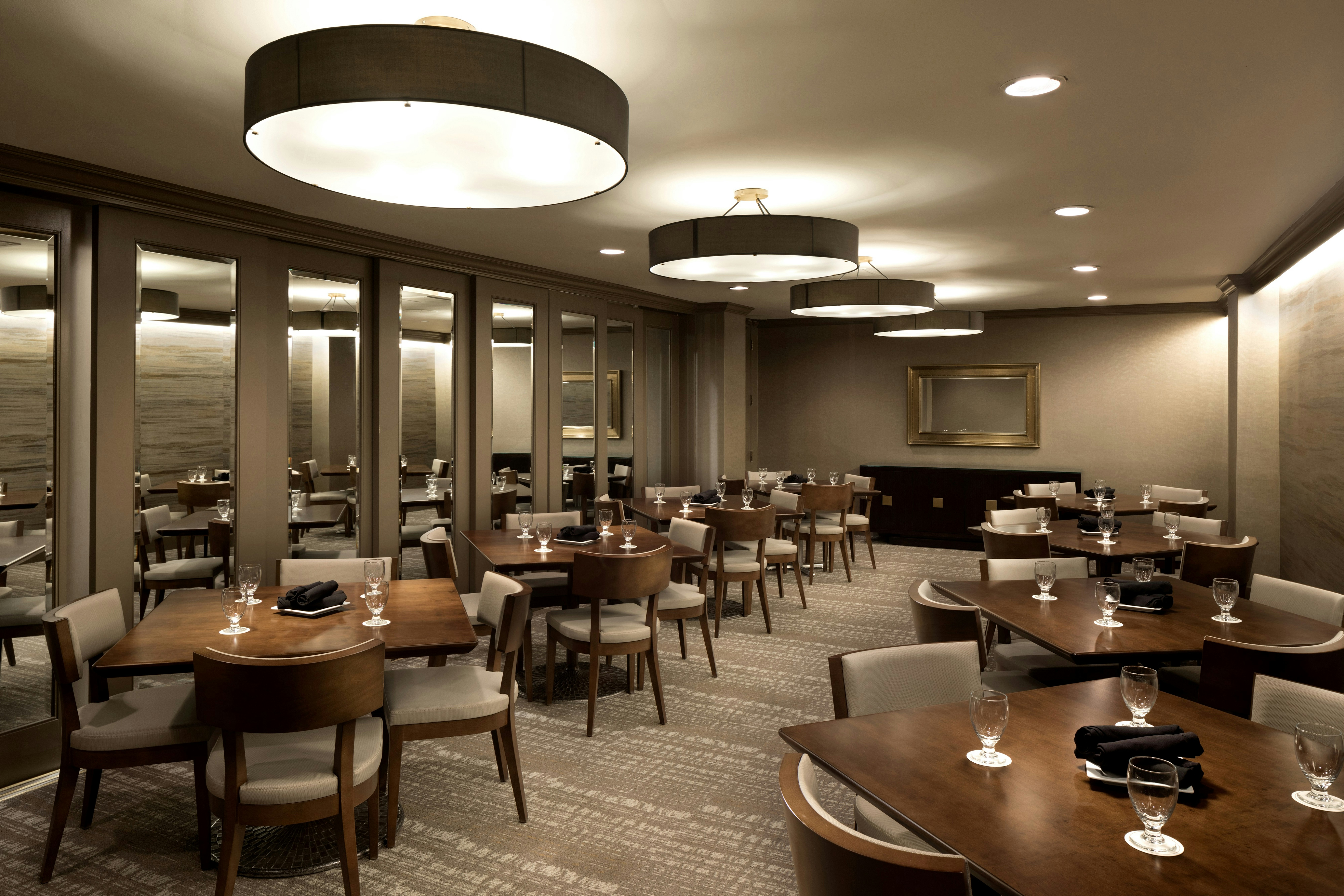 DoubleTree by Hilton Hotel Dallas - Campbell Centre 52/68