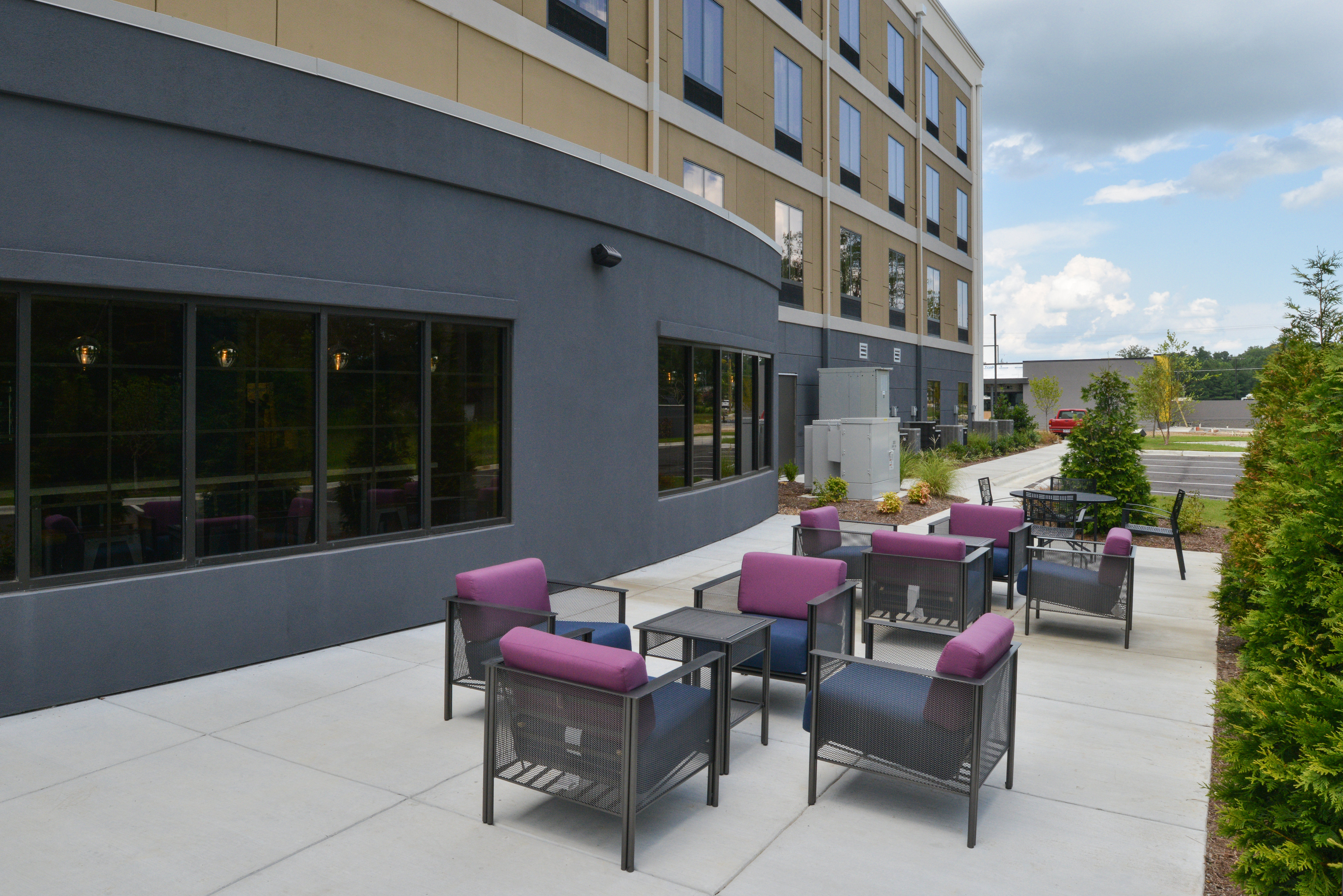 Holiday Inn Express Suites Bryant Benton Area 71/71