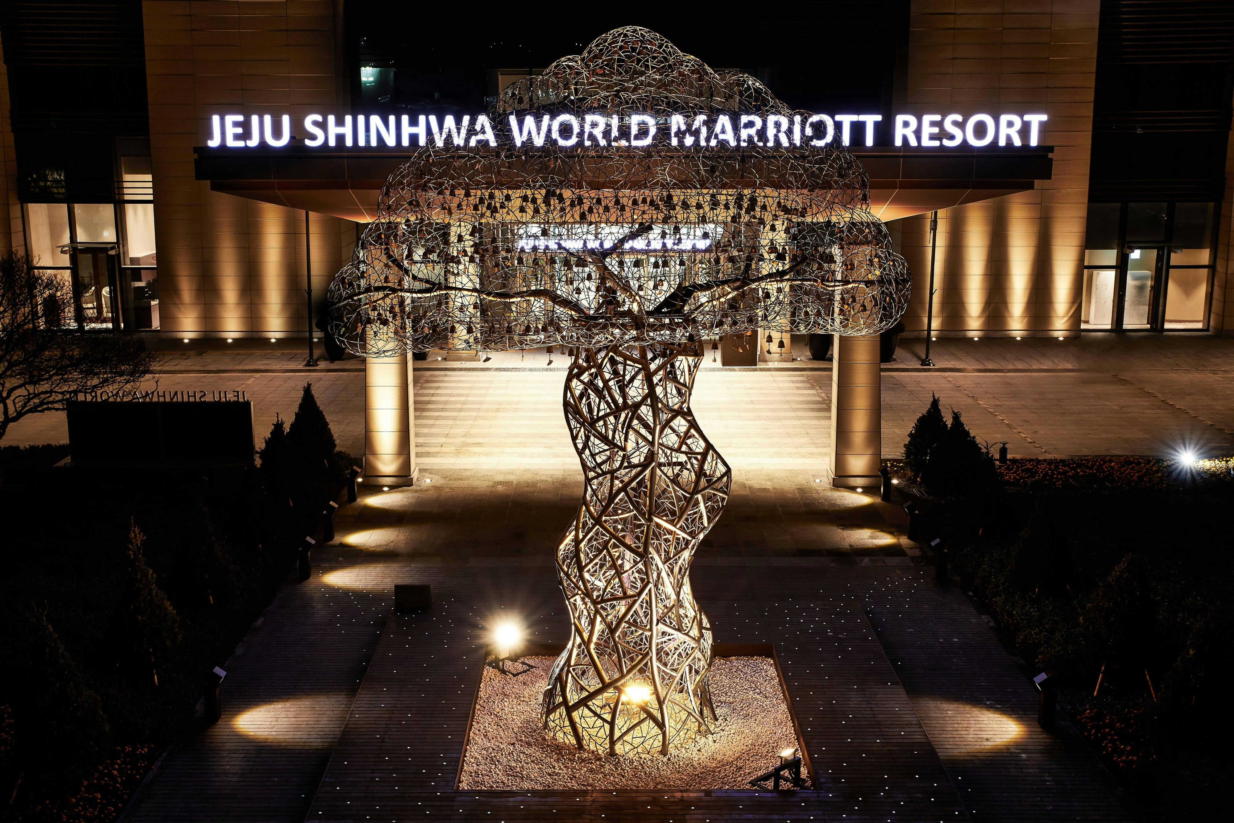 Marriott Jeju Shinhwa World Hotels and Resorts 6/18