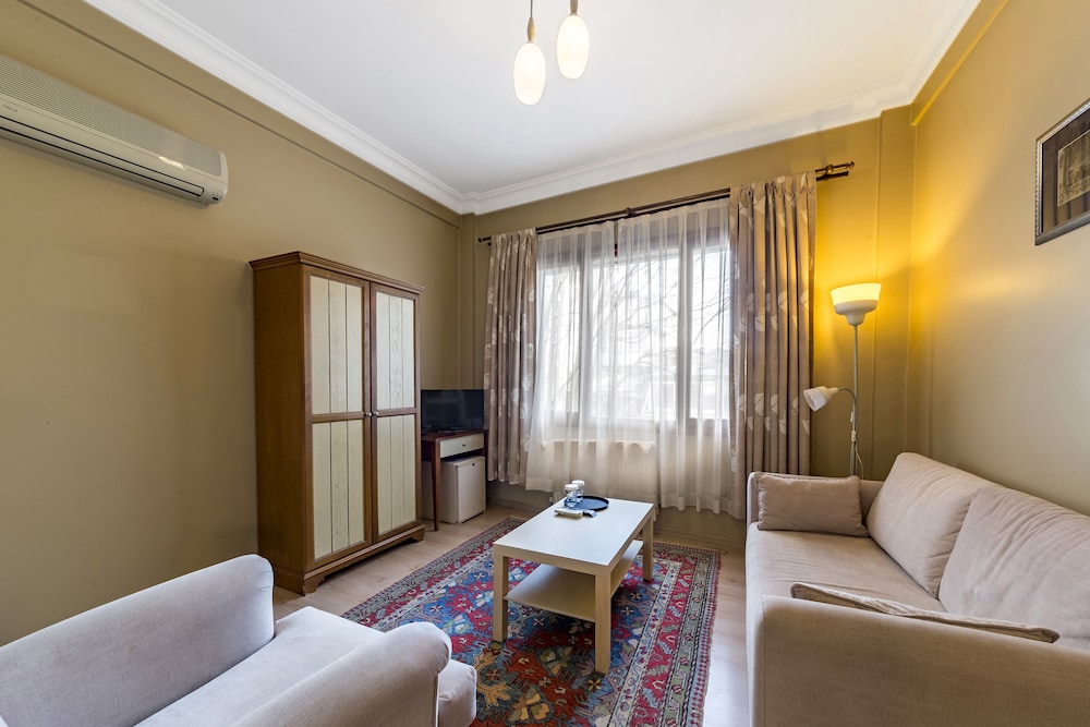 Hotel Fehmi Bey 48/75