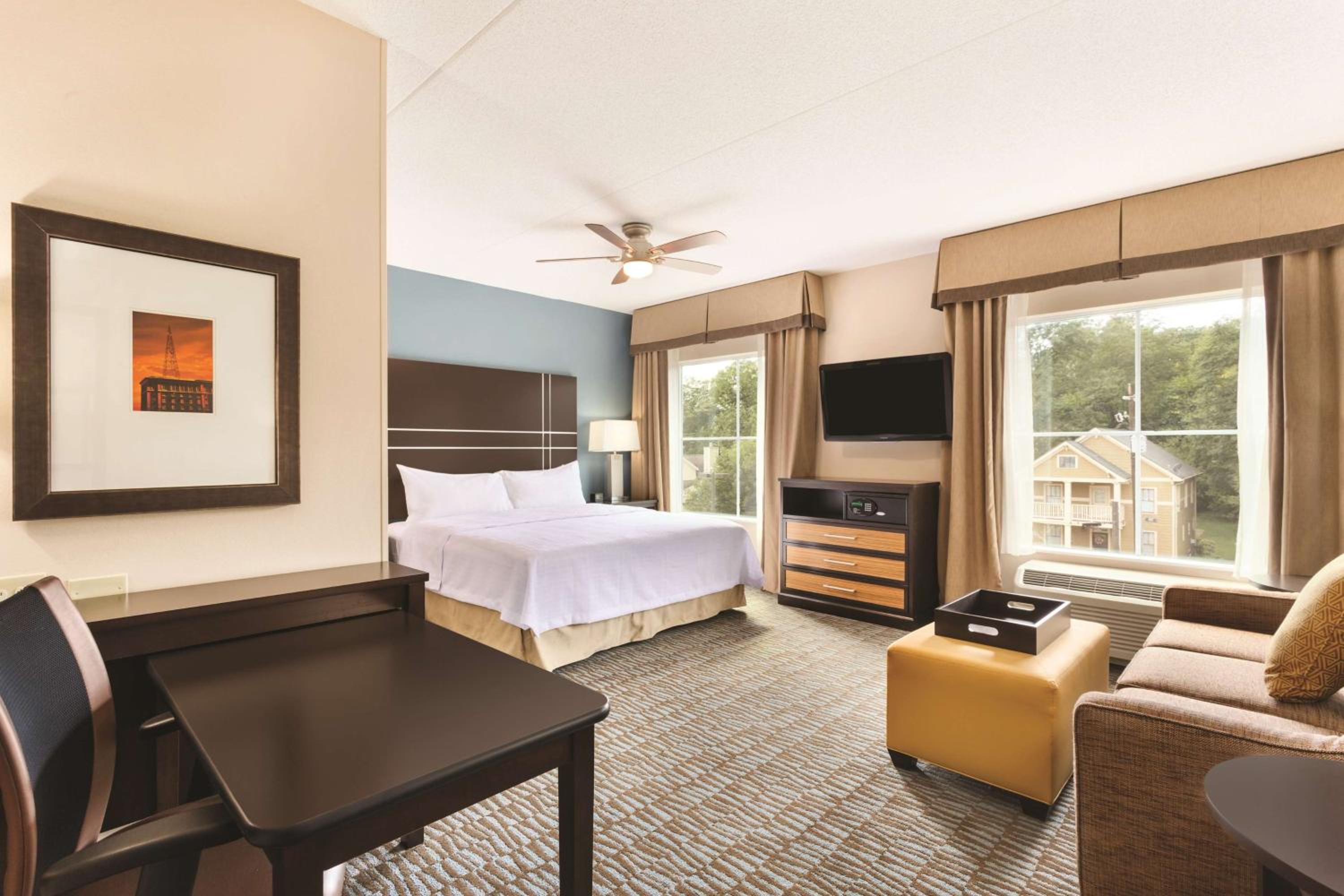 STUDIO, SUITE, KING BED, ACCESSIBLE