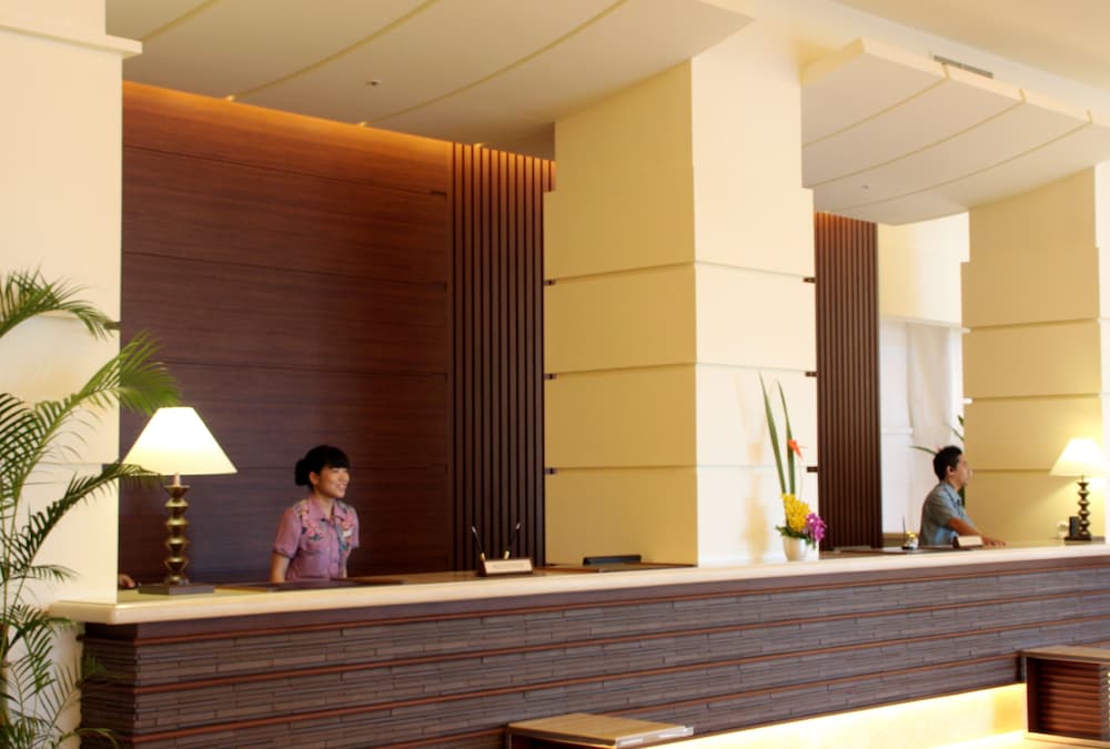Lobby at Hotel Mahaina Wellness Resort Okinawa, MOTOBU - OKINAWA PREFECTURE