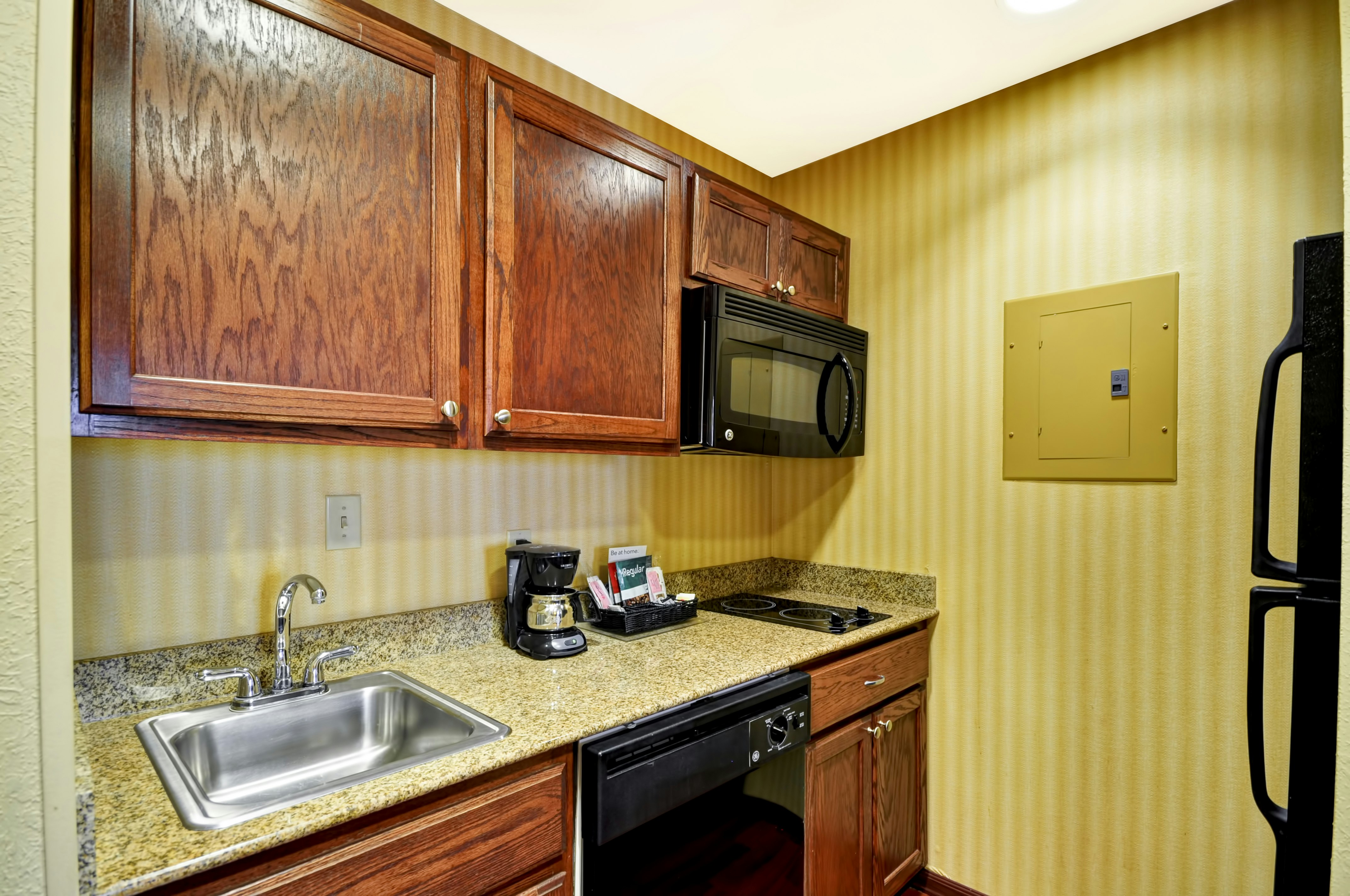 Homewood Suites by Hilton Tulsa-South 66/69