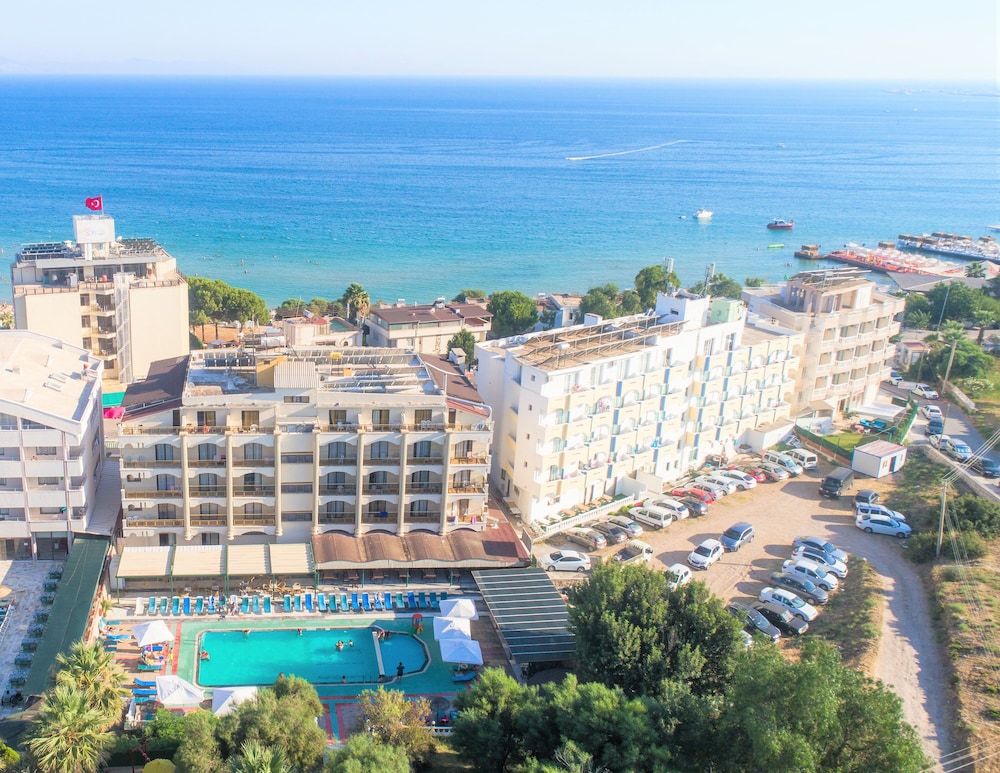 Temple Beach Hotel 5/40