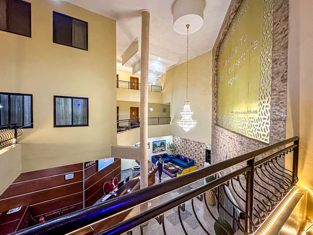 Parkview Astoria Hotel 50/50