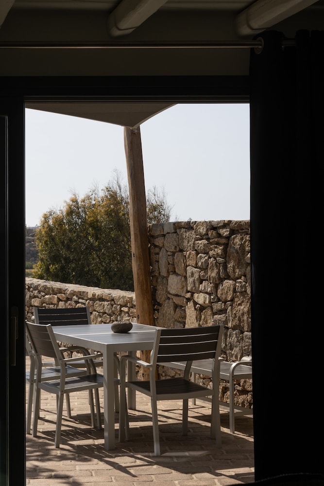 Ikies of Mykonos 34/50
