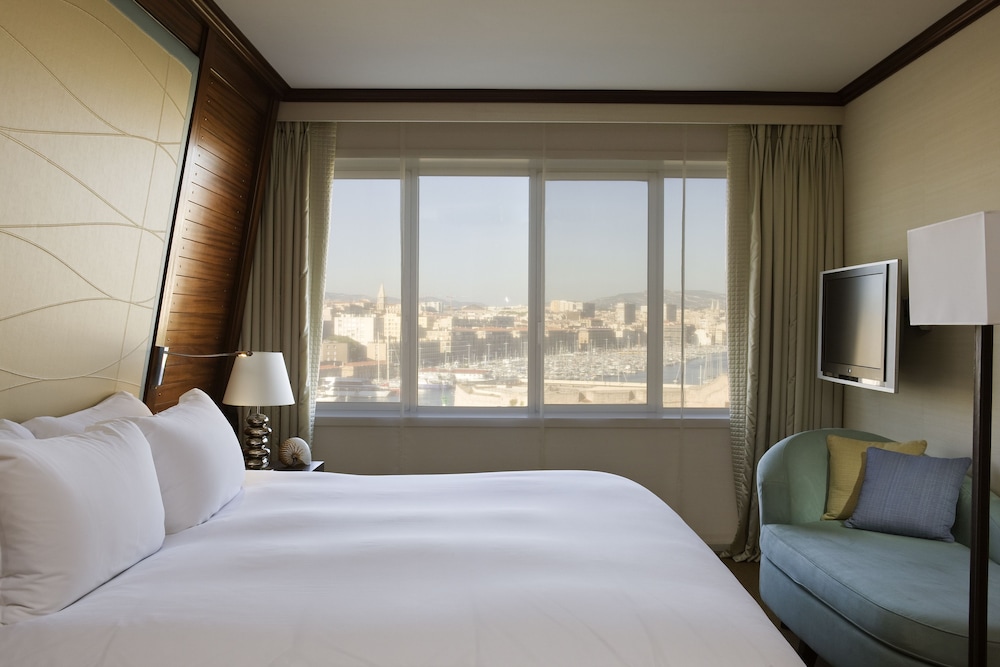 Sofitel Marseille Vieux Port Hotel 8/50