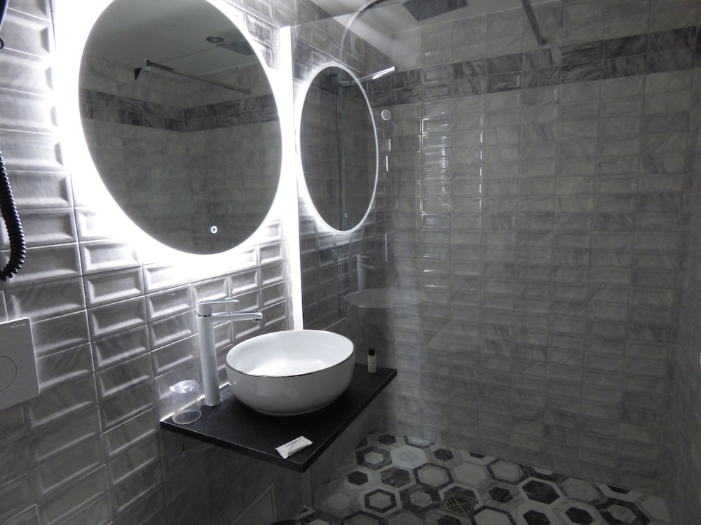 The Originals City Hotel Rennes Sud Chantepie Ex Comfort Hotel Rennes Chantepie 31/31