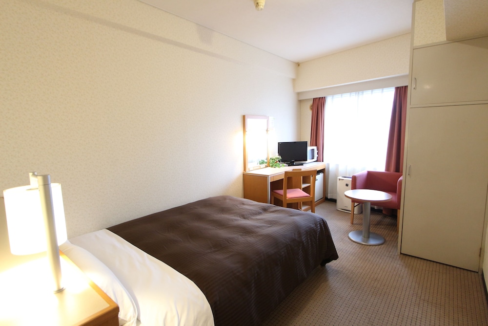 Hotel Livemax BUDGET Yokohama Kannai 17/50