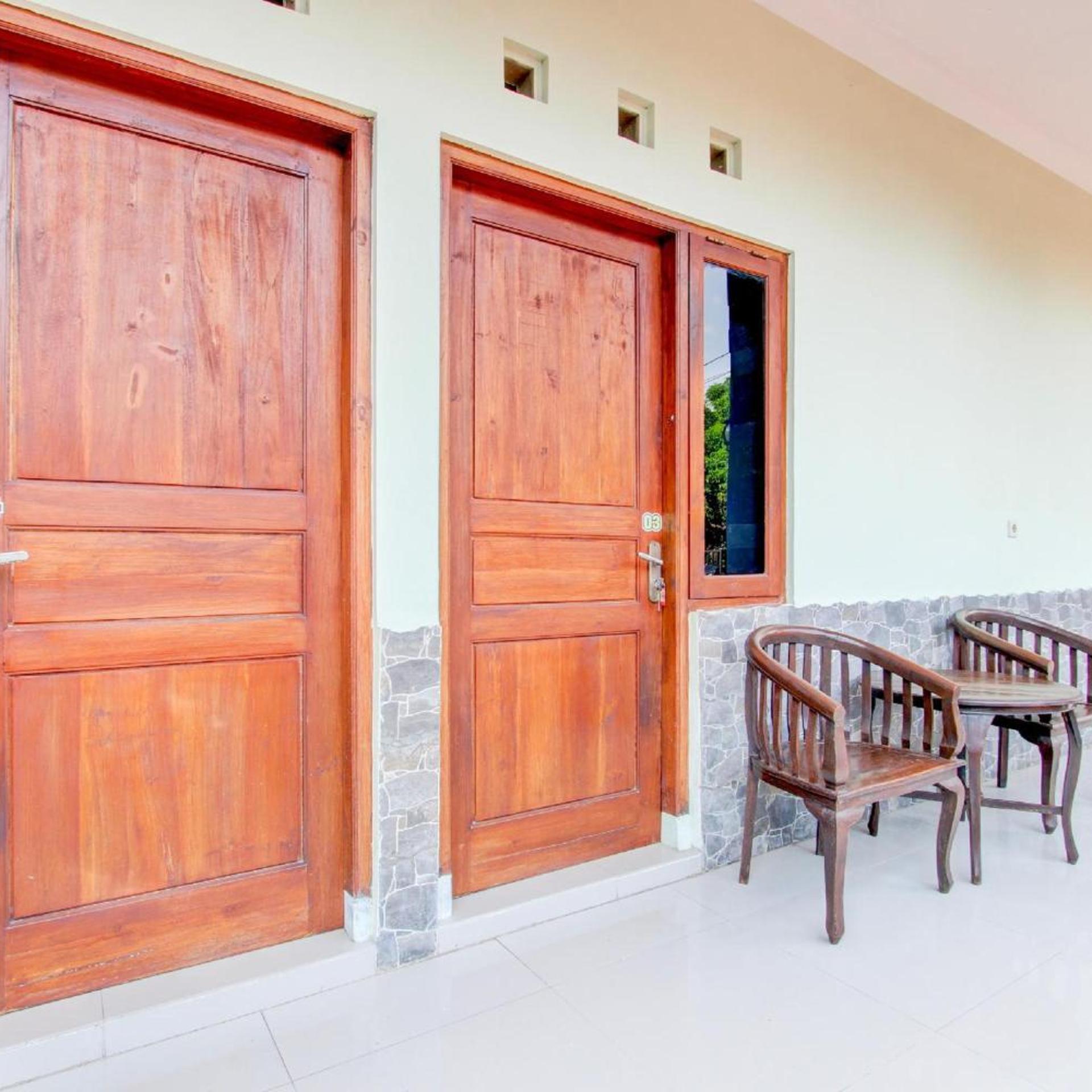Hotel O Sleman Near Bandara Adi Sutjipto Formerly Joglo Sorogenen 9/32