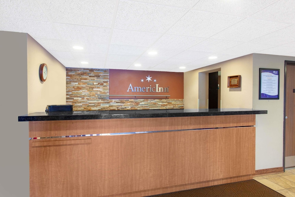 AmericInn by Wyndham St. Cloud MN I-94 4/35