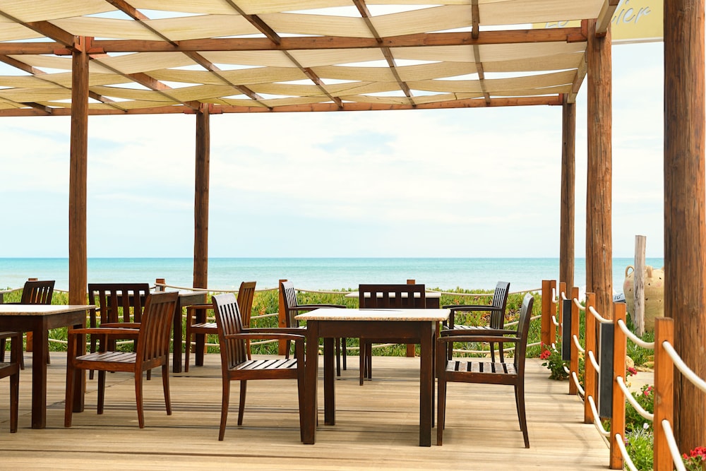 Calimera Delfino Beach Resort and Spa 35/60