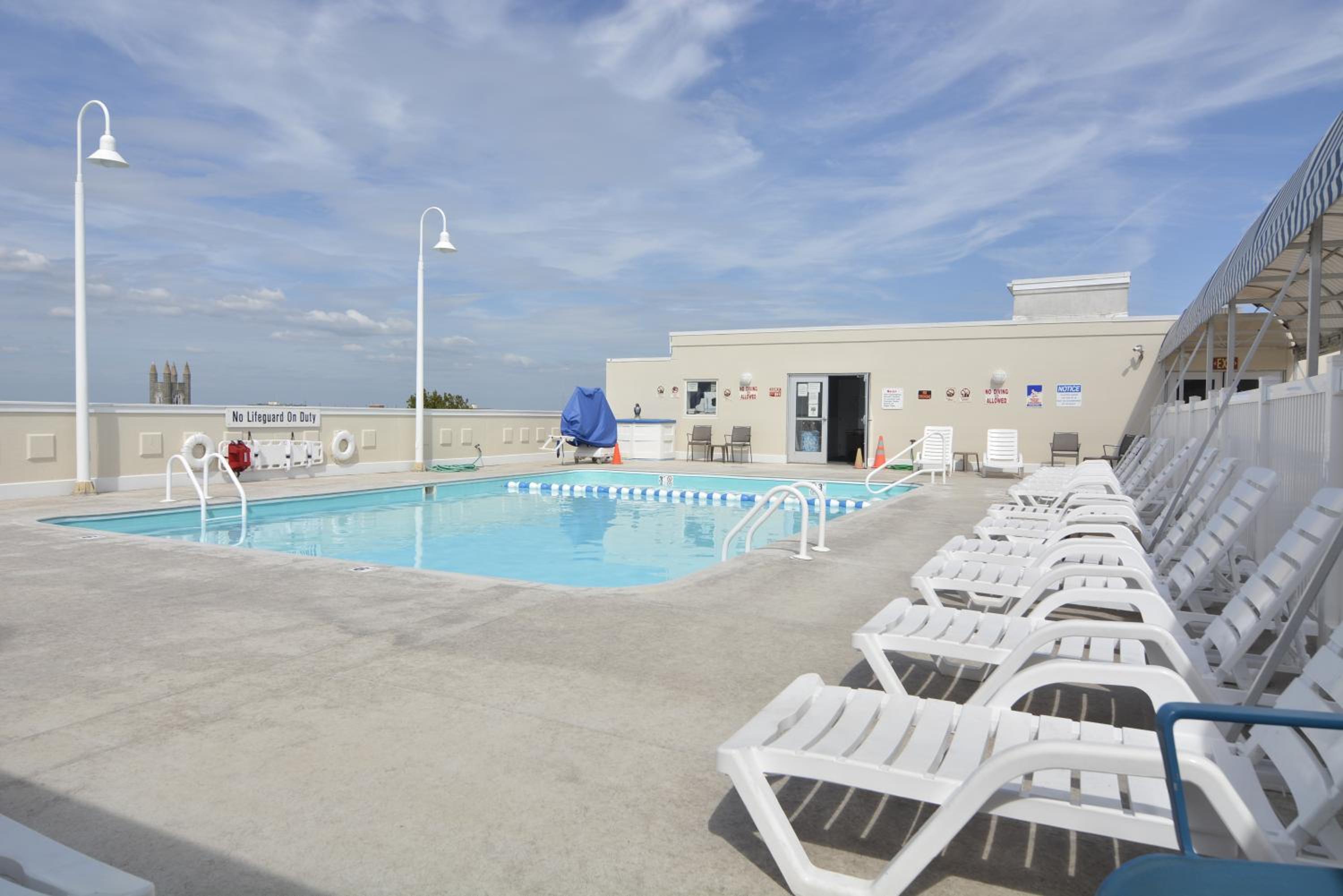 Biscayne Suites 45/49