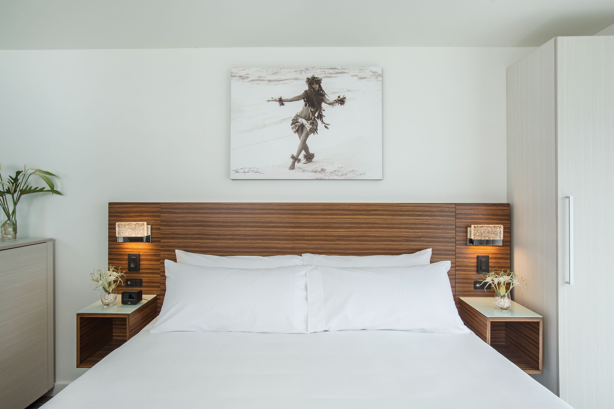 LANAI, QUEEN BED, OCEAN FRONT, BATHTUB, ACCESSIBLE