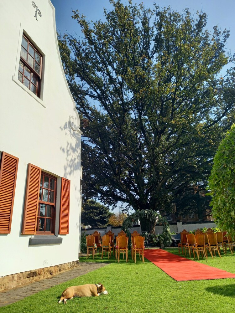 Oak View Manor 45/50