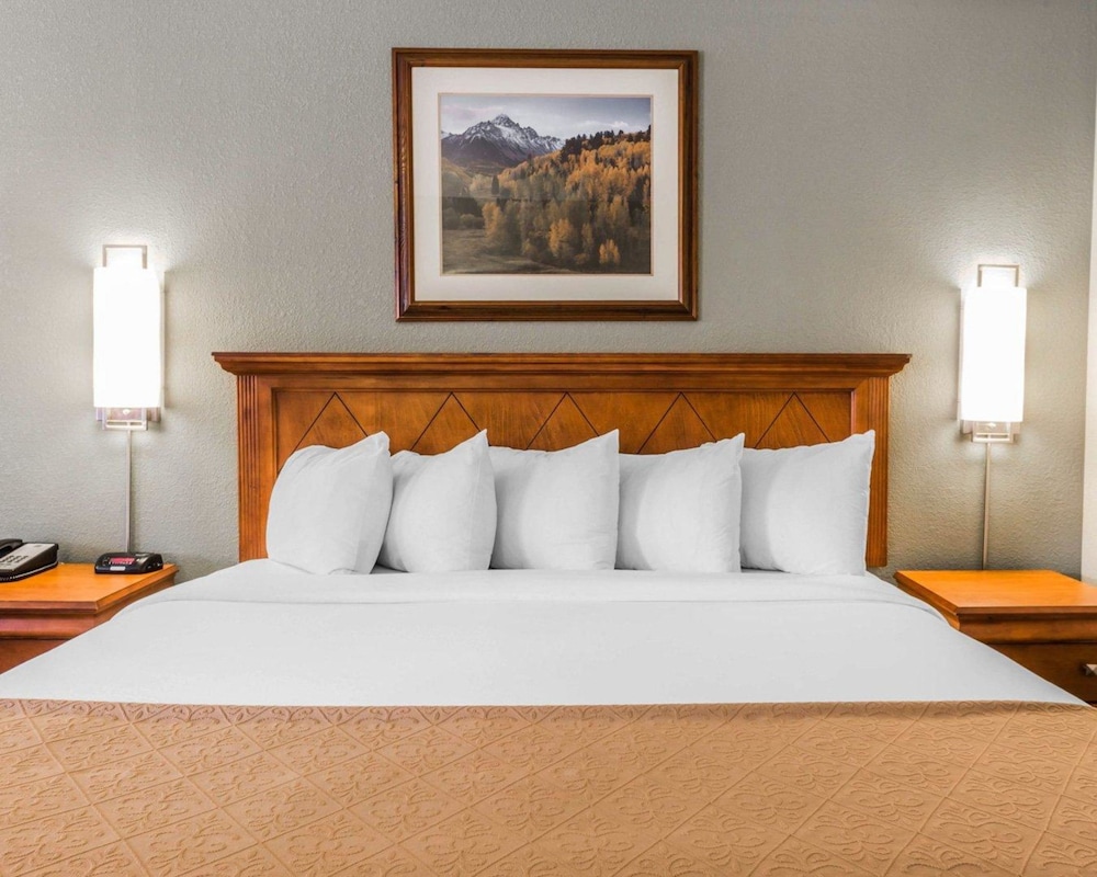 Quality Inn Durango 11/33