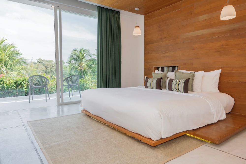 Coastal Escape - Natai 15/50