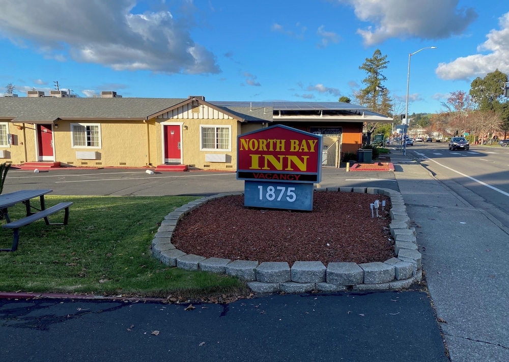 North Bay Inn Santa Rosa 24/35