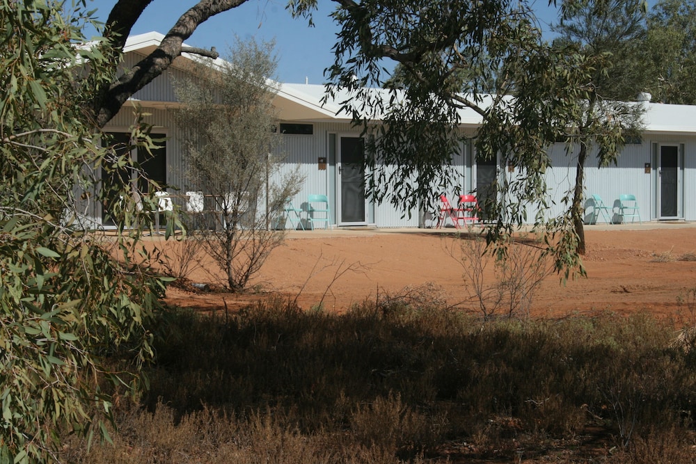 Cooper's Country Lodge 25/32
