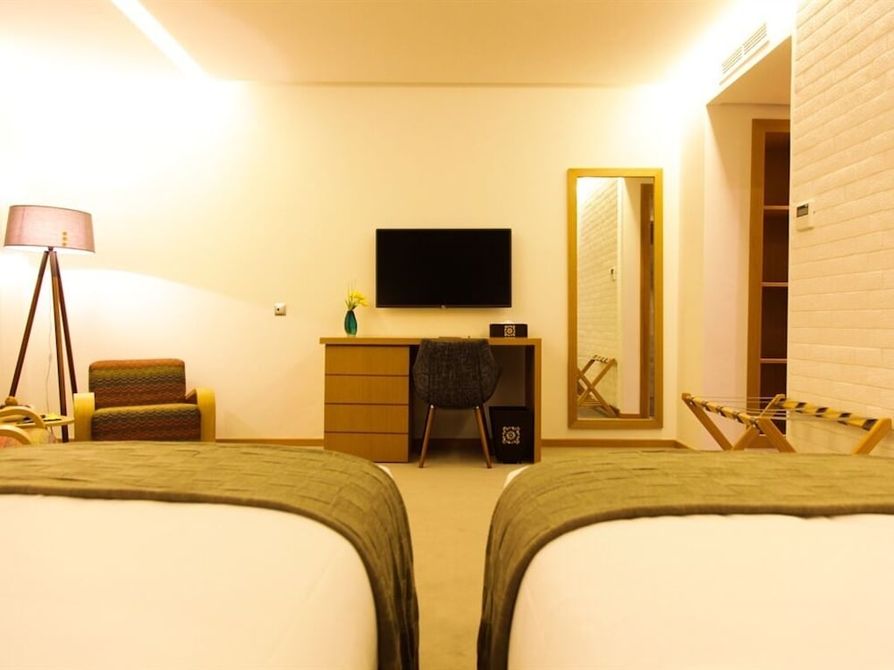 Smarts Hotel 23/58