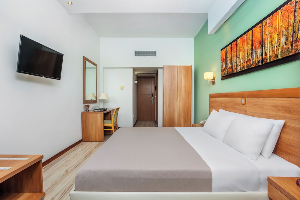 COMFORT, DOUBLE BED