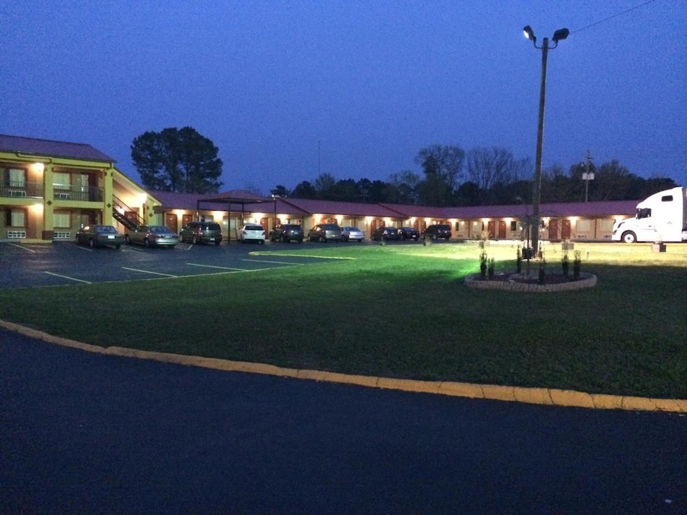 OYO Duffy's Motel 35/37