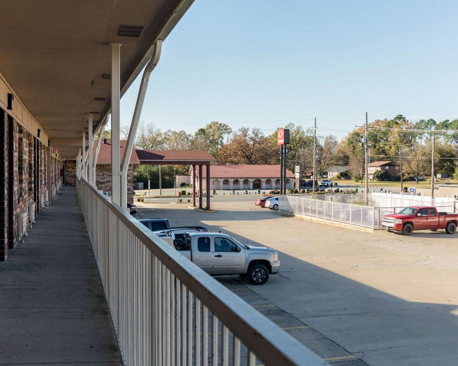 HomeStay Inn & Suites Russellville 30/33