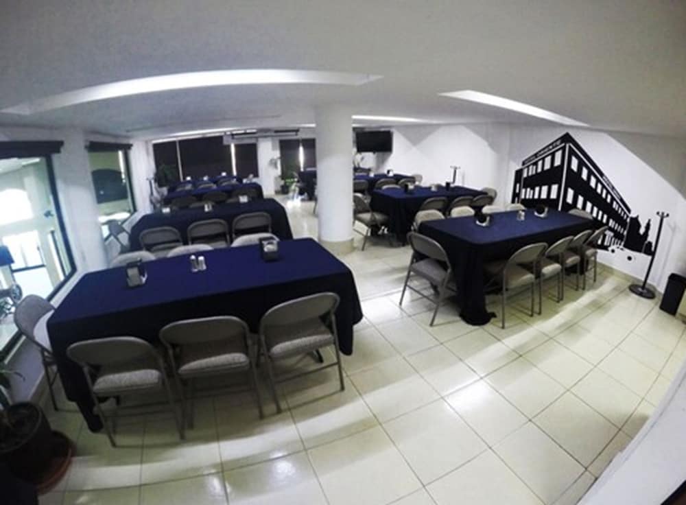 Oriente And Suites Hotel 40/67