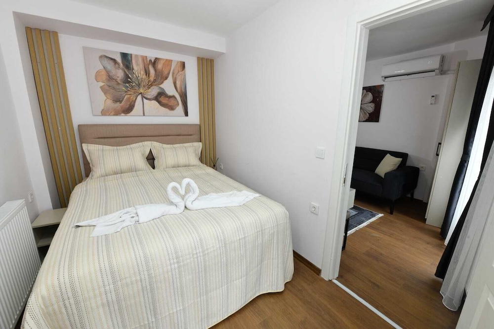 SUPERIOR, SUITE, KITCHEN, ANNEX