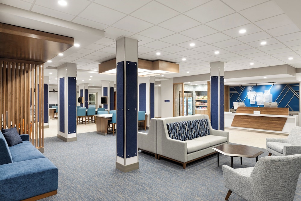 Holiday Inn Express And Suites Anchorage Midtown by IHG 42/60