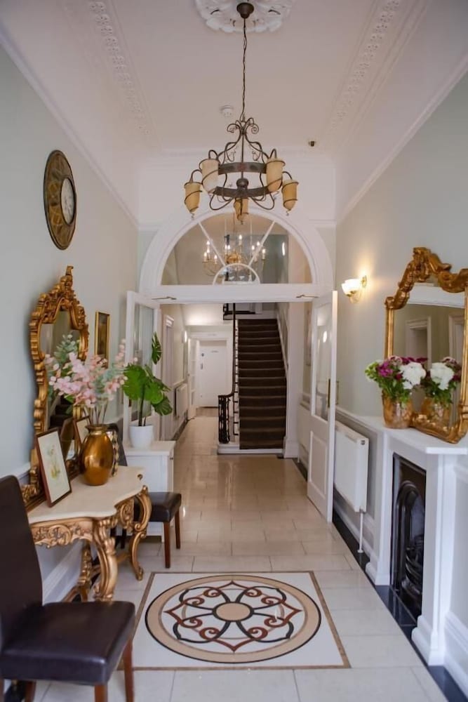 Marylebone Inn 20/30